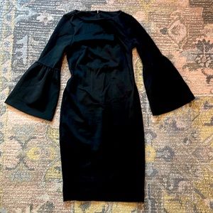 Maternity Pea in the Pod S black dress with bell sleeves